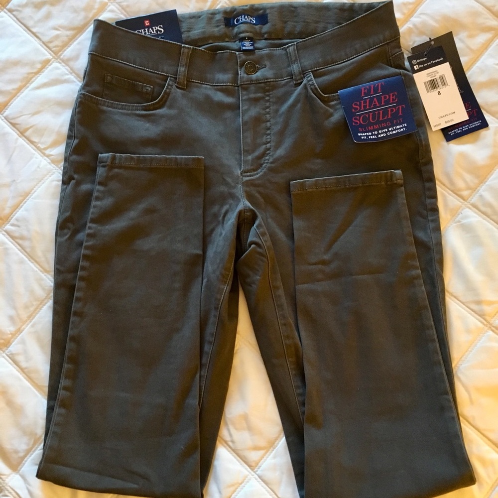 CHAPS NWT Mid Rise Comfort Elastic Slim Leg Pant